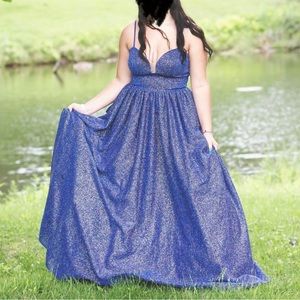 BLUE SPARKLE PROM DRESS!